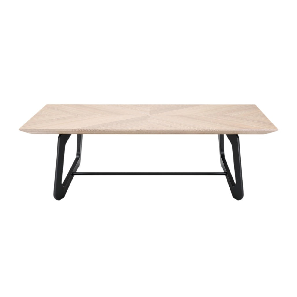 **Table basse en bois avec support en métal noir**